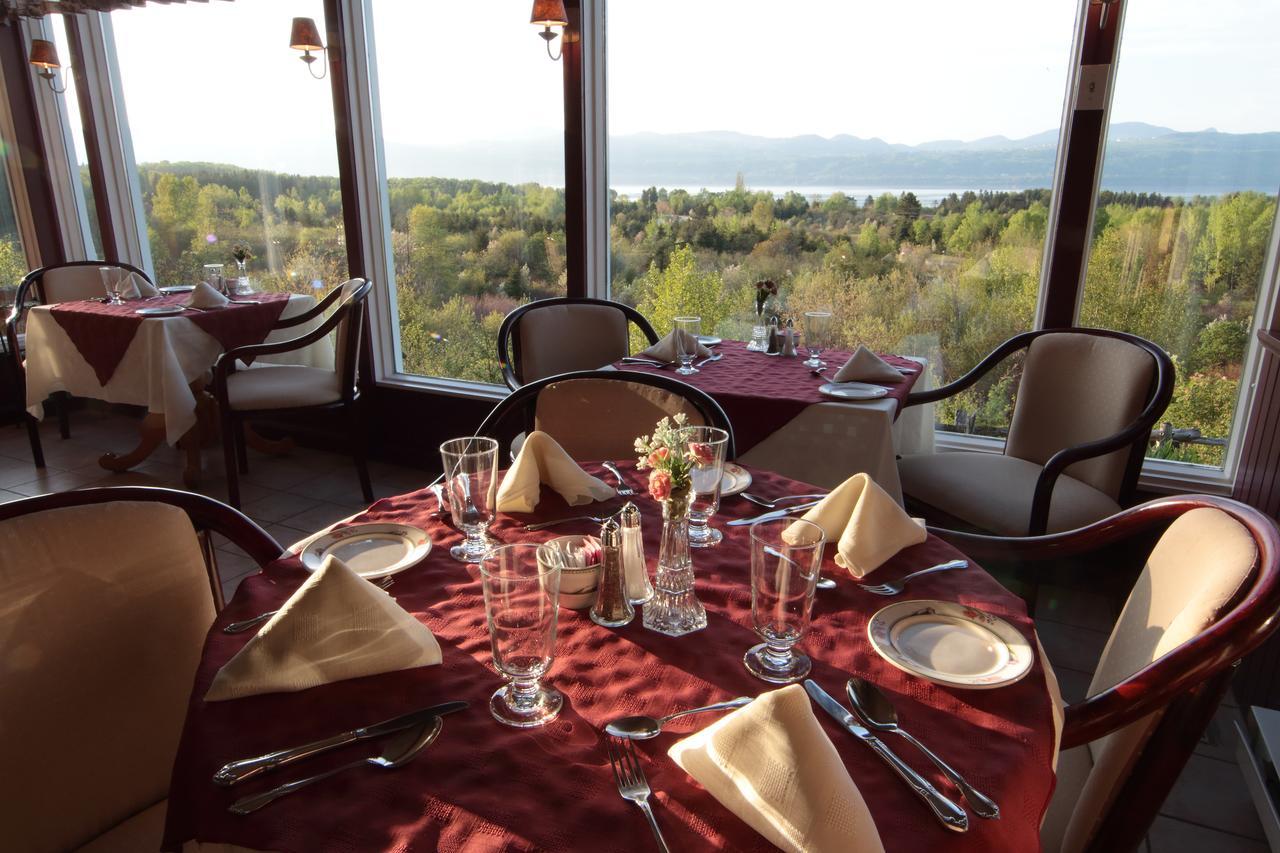 Auberge La Coudriere L'Isle-aux-Coudres Exterior photo